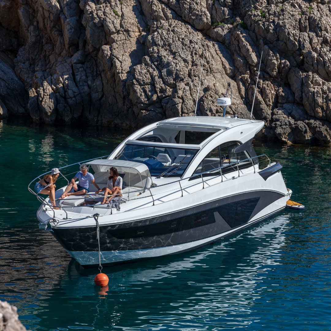 capeyachts's tweet photo. The Gran Turismo 45 sets high standards for functionality and on-board hospitality. We can cheers to that!  🍾 https://t.co/2pEP2vqo6o

 #GT45 #GranTurismo45 #GranTurismo #beneteaupower #cruiser #yachtlife #FLIBS21 https://t.co/2wmV1qzlne