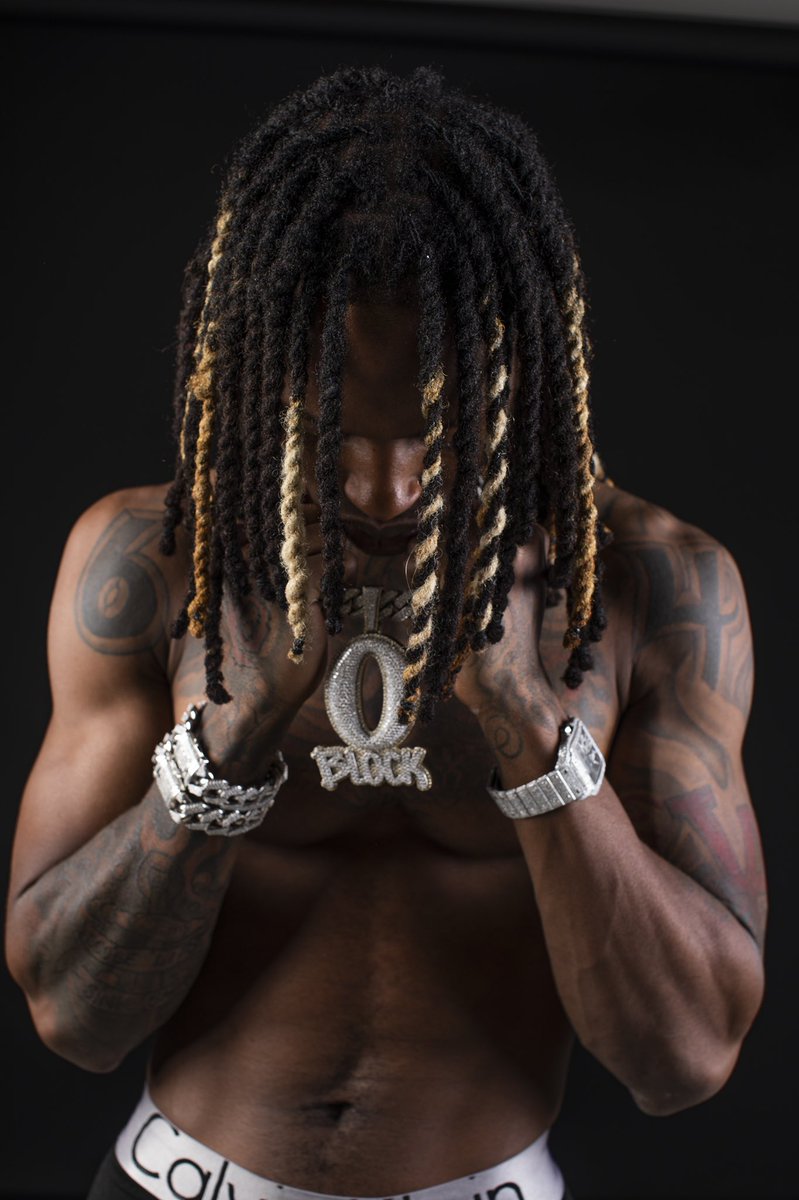 EMPIRE's tweet photo. One year ago today, #KingVon dropped his iconic debut album #WelcomeToOBlock 💿
Love and miss you everyday Von 🖤🕊
#LLKV #LLG https://t.co/jvLQpL3URb