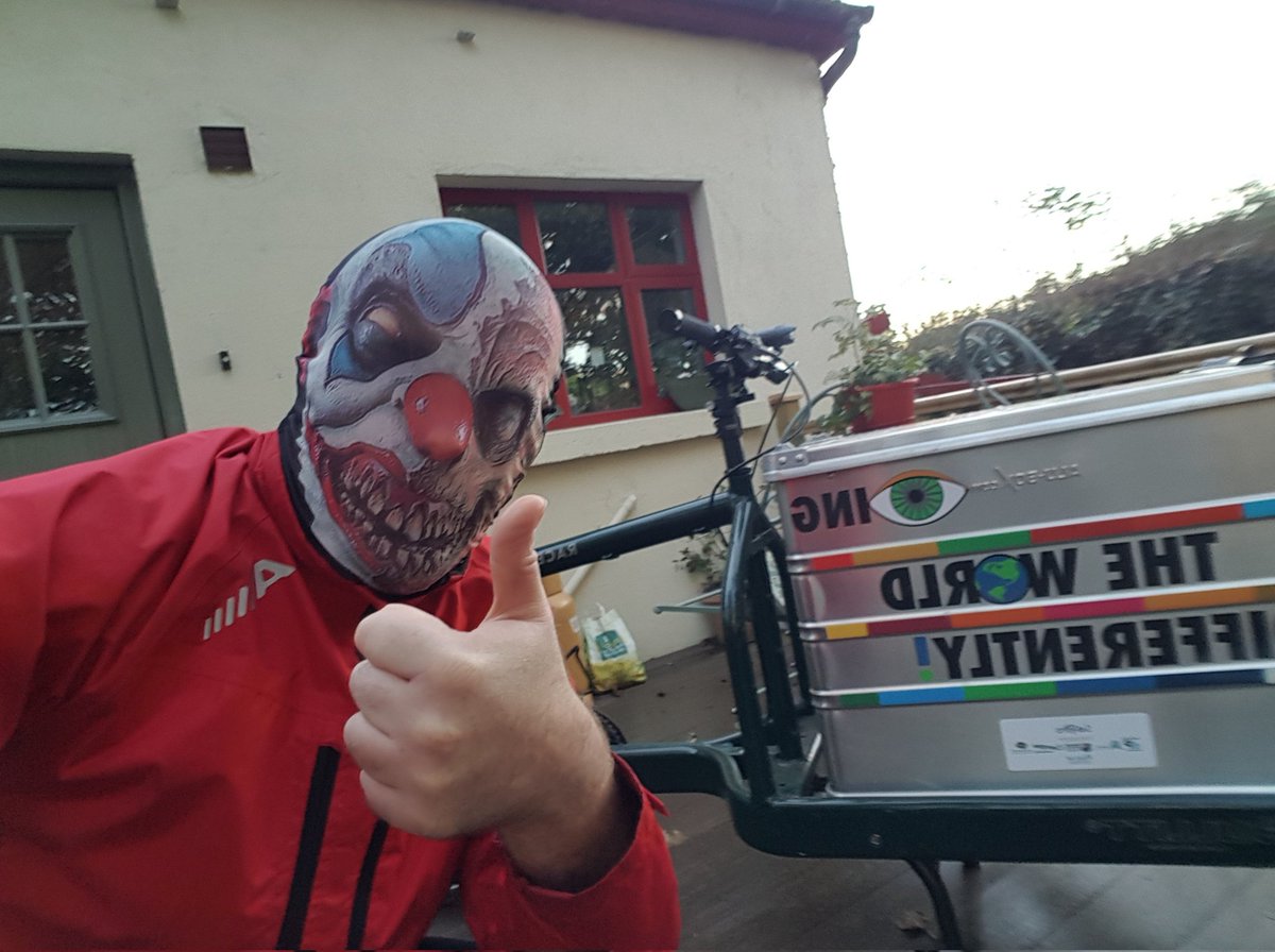 BobbyMc2014's tweet photo. I'm ready for the #SpooksandSpokes bike spin with @droghedacycling The #SDGcargobike @devperspectives @SDGchallenge is full of surprises 😲 #Hallowgreen https://t.co/LHE3G8B1dk