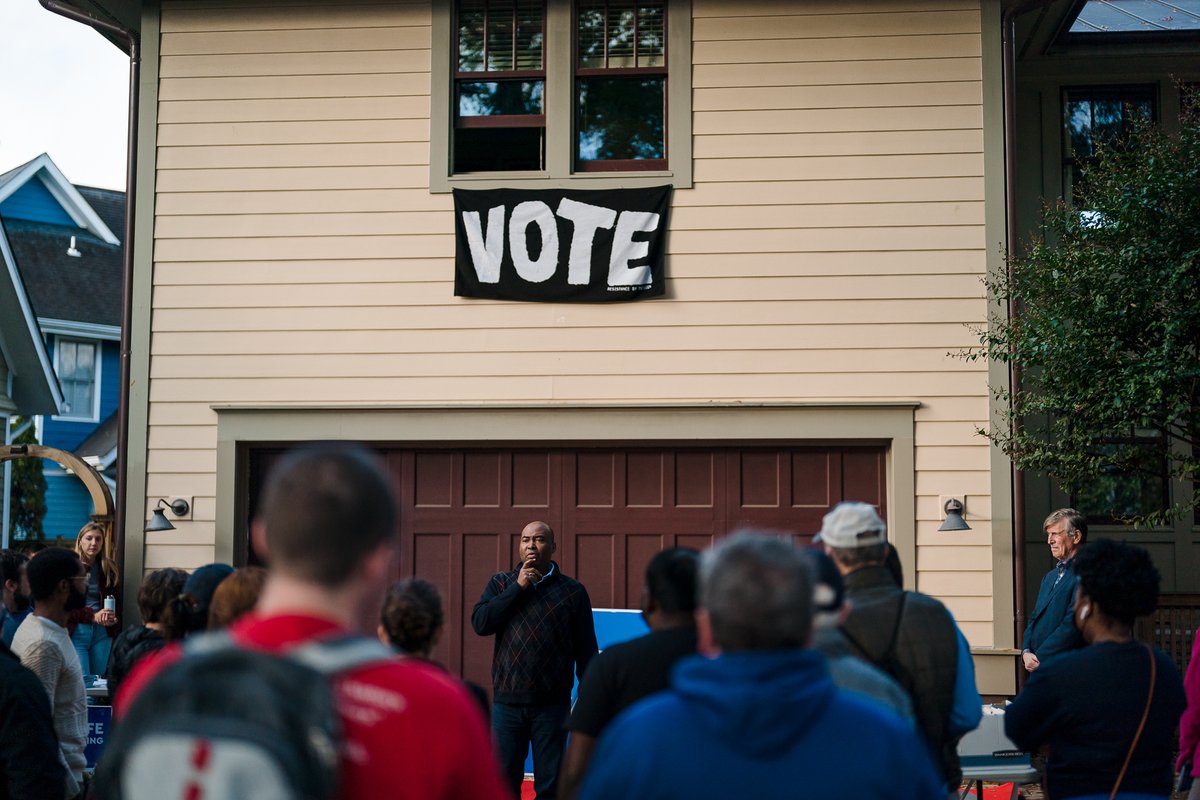 harrisonjaime's tweet photo. This election isn’t just about Democrats and Republicans. 

It’s about who wants to build on the progress we’ve made and who wants to take Virginia backwards. And @TerryMcAuliffe will keep Virginia moving forward. https://t.co/2ZXr7phgkf