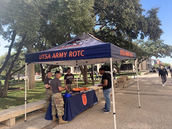 UtsaArmyROTC's tweet photo. Come check out Army ROTC  at UTSA 1st NOV  from 11:00am - 2:30pm  at the Sombrilla by the McKinney’s and Business building https://t.co/TdT9eNaU07