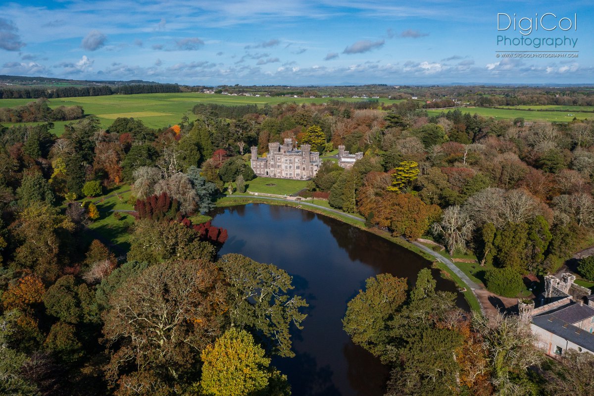 The fantatsic @johnstowncastle Co. Wexford in all its Autumnal Glory.

Photo by @DigiColMedia (c) 2021 📷

#AerialPhotographer #IAACeritfied #IrishHeritageTrust @IrHeritageTrust