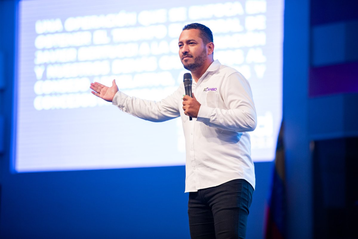ElCambioVE's tweet photo. Sec. Nacional de Organización @JeickPortilloG: "La suma de voluntades es fundamental para lograr #ElCambio en nuestra nación. Creemos en el trabajo en unidad, para poder conquistar una mejora en todos los ámbitos de la vida de nuestros ciudadanos". #ElCambioEsMayoría https://t.co/T6Bz6KWoar