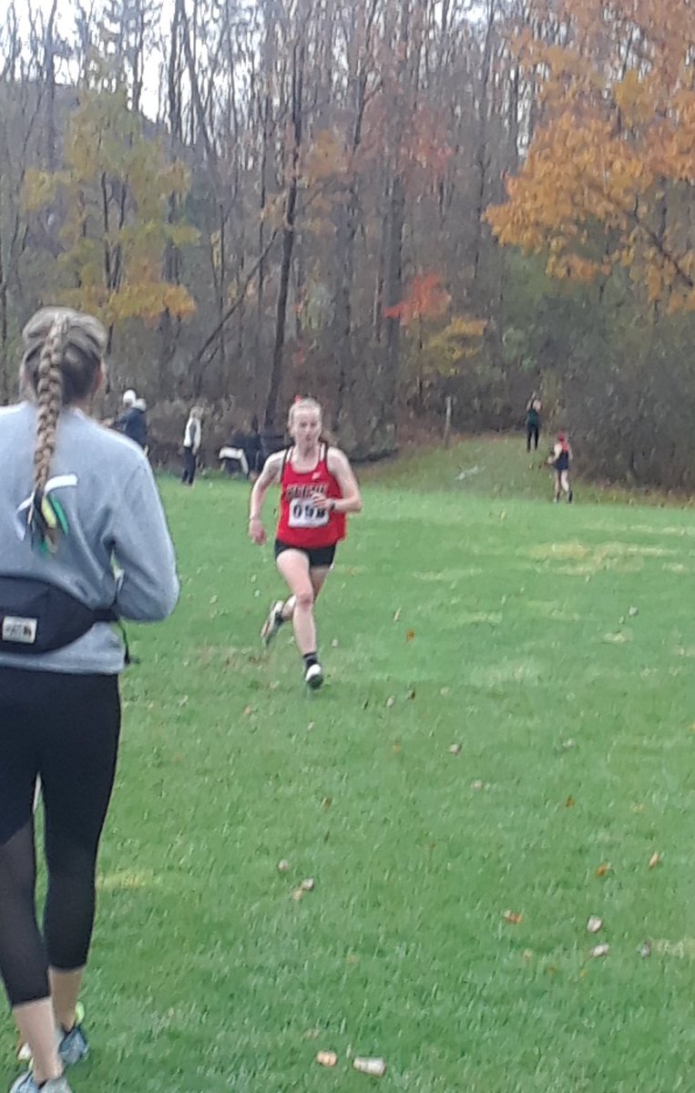 RickAmes4's tweet photo. Congrats Sarah @SarahAmes03 . 3rd place at conference championship. #LECxc https://t.co/xDJmKK6Pfe