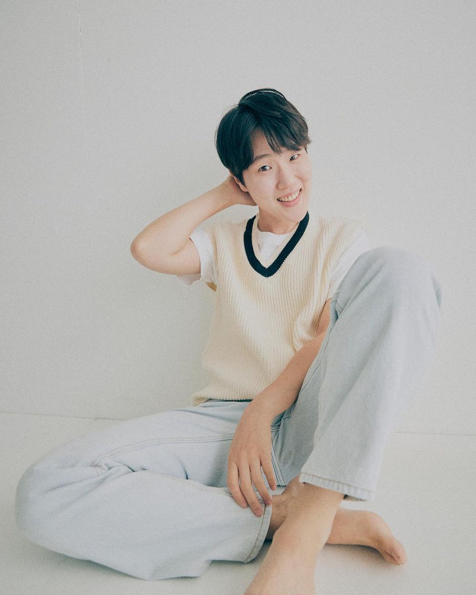 여러분들.. 이영애 김혜준이 나오는 갓드라마 <구경이>(JTBC 토일 10시 반)에 최고의 퀴어시트콤 <으랏파파> 주인공이자 청이의 스타 💞강다현💞배우...