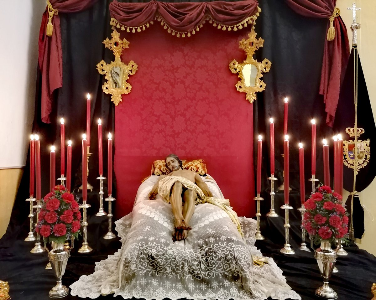 penitentesexita's tweet photo. 📰ACTUALIDAD | Así se presenta el Ntro. Señor Jesucristo Yacente en el Sepulcro de Almuñécar, en su Altar para el Solemne Triduo en su honor 2021

#Almuñécar #CofradíasAlmuñécar #SemanaSantaAlmuñécar #Almuñécarpenitente 

📸 Facebook de @VCruzySepulcro https://t.co/voK4sxjXYq