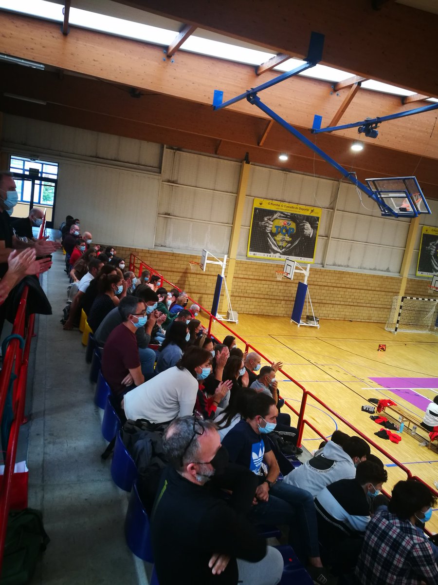 PBBbaloncesto's tweet photo. No tenemos datos, pero tampoco dudas de que tenemos la mejor afición 😍

Gracias #FamiliaPBB♥ https://t.co/ZZI8ytz1e9