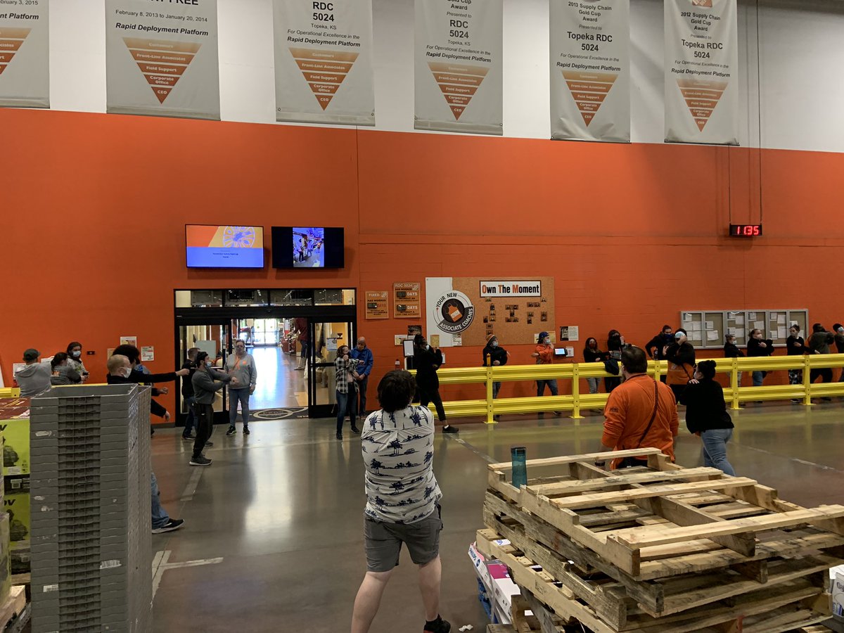 Andrew Wendt (@andrew_wendt) on Twitter photo Great job to Key 3 Supervisor Cesar for leading stretches and cheer after break! <a href="/Kevin_5024/">Kevin Maxwell</a> <a href="/ben_5024/">Ben</a> <a href="/OTM5024/">OwnTheMoment</a> <a href="/THD_JFincher/">Jeremy Fincher</a> Great job to Key 3 Supervisor Cesar for leading stretches and cheer after break! <a href="/Kevin_5024/">Kevin Maxwell</a> <a href="/ben_5024/">Ben</a> <a href="/OTM5024/">OwnTheMoment</a> <a href="/THD_JFincher/">Jeremy Fincher</a>