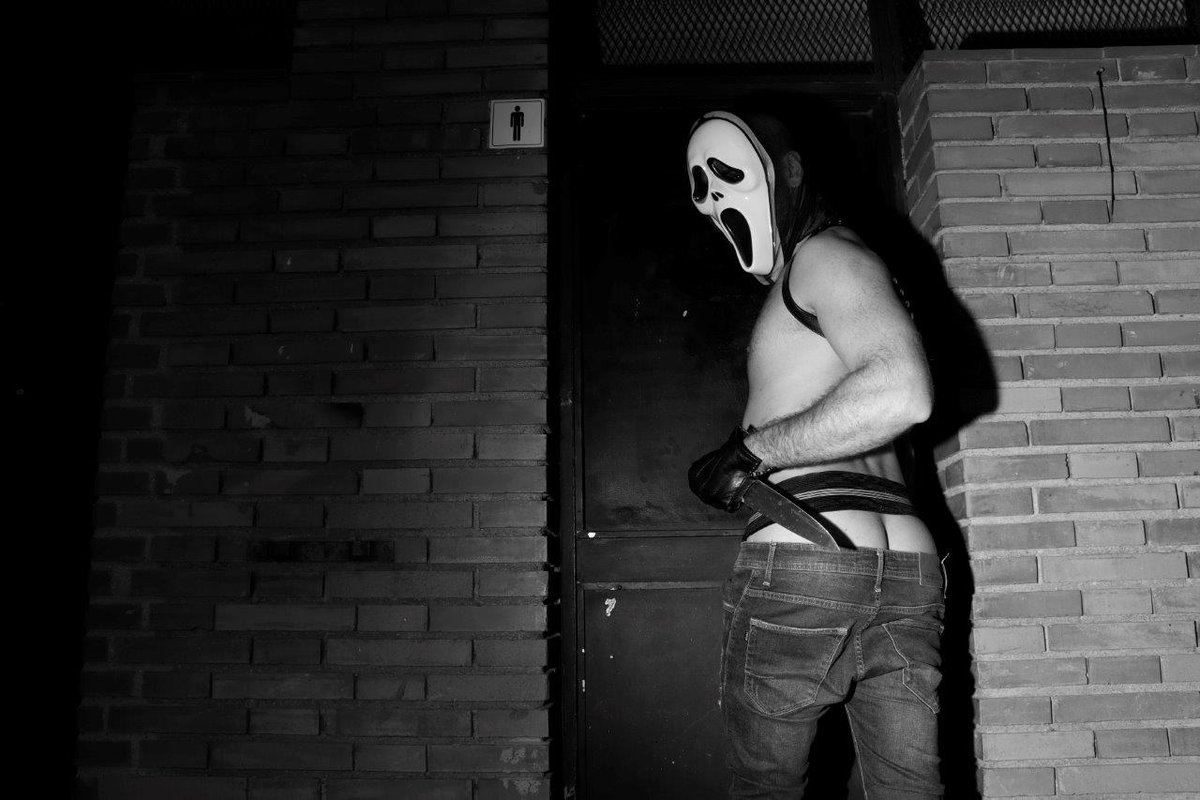 LeBeau_Foto's tweet photo. Killer Cruising Area #gayhalloween #gay #jockstrap #asstodiefor #LeHalloween | model: Pep https://t.co/qBCfAYRdo8