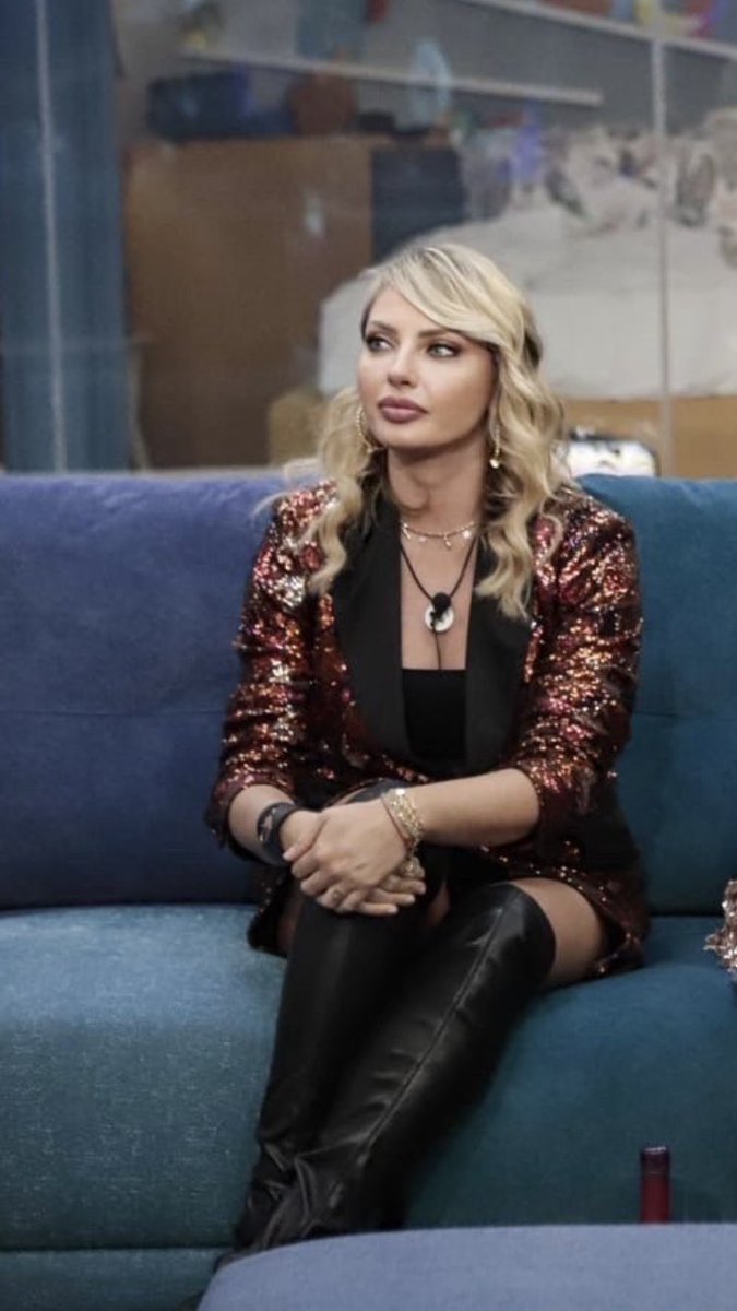 Manila Nazzaro 👑 tweet media