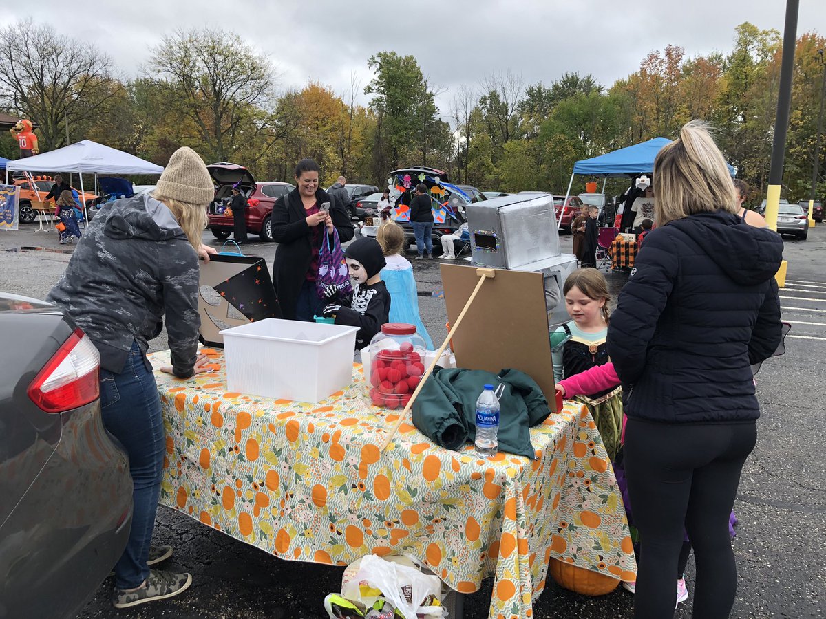 Joining our neighbor at Our Lady of Guadalupe for their Trunk or Treat Event! We are here till 2pm so there is still time to join the fun.
