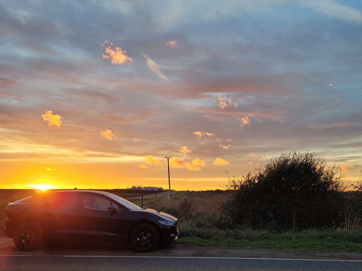 Beautiful drive up through Lincolnshire to see the <a href="/myenergiuk/">myenergi</a> team yesterday <a href="/LincsEVs/">Lincs EVs</a> 

And thanks to @GuySalmonJLR for the loan of a beautiful @JaguarUK I-PACE for my #evroadtocop