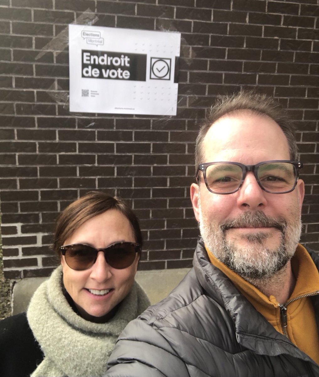 alexboulerice's tweet photo. Le vote par anticipation est commencé. Profitez-en! Ici, c’est Valérie! ⁦@projetmontreal⁩ ⁦@Val_Plante⁩ #polmtl https://t.co/pf8sBZ0yRl