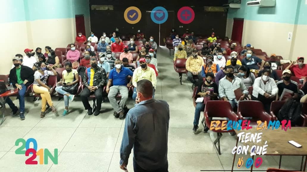 psuvezamora_mo's tweet photo. #30Oct | 🇻🇪👊
En Desarrollo Reunión de Organización del Comando de Campaña Aristóbulo Istúriz #EzequielZamora 
En cumplimiento del OP 004-21📝 seguimos trabajando por la Victoria de 21Nov 
@PartidoPSUV 
@ErnestoPSUV_ 
@Oscarcpsuv 
#MiDelirioSobreElChimborazo 
#ZamoraTieneConQué https://t.co/hpxRLTobNH
