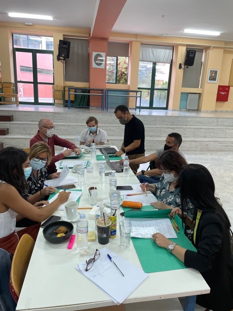 Rc4Vet's tweet photo. 1st Transnational Meeting 
RC4VETS
2020-1-ES01-KA202-082630
The partners set the Goals which include scheduling (places &amp; dates) next LTTAs and TM, challenges timeline, dissemination, how to measure qualitative indicators, recognition of participants and  level of satisfaction. https://t.co/b7TFkvX25K