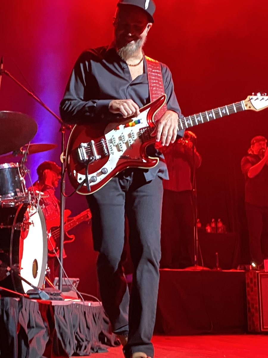 GregWal33031752's tweet photo. @JJGREYandMOFRO sorry for your loss. Thanks for bringing the grease last night! Safe travels. https://t.co/tKrsCjiEkD