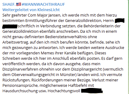 TriPapSti's tweet photo. Spaceballs-Kommandeur #Pansen wirkt. Die Dame scheint beim Zoll gearbeitet zu haben - den Job ist sie wohl demnächst los. Um sich zu wehren, druckt sie Memes aus. 🤦♀️ https://t.co/GETWZxXvw7