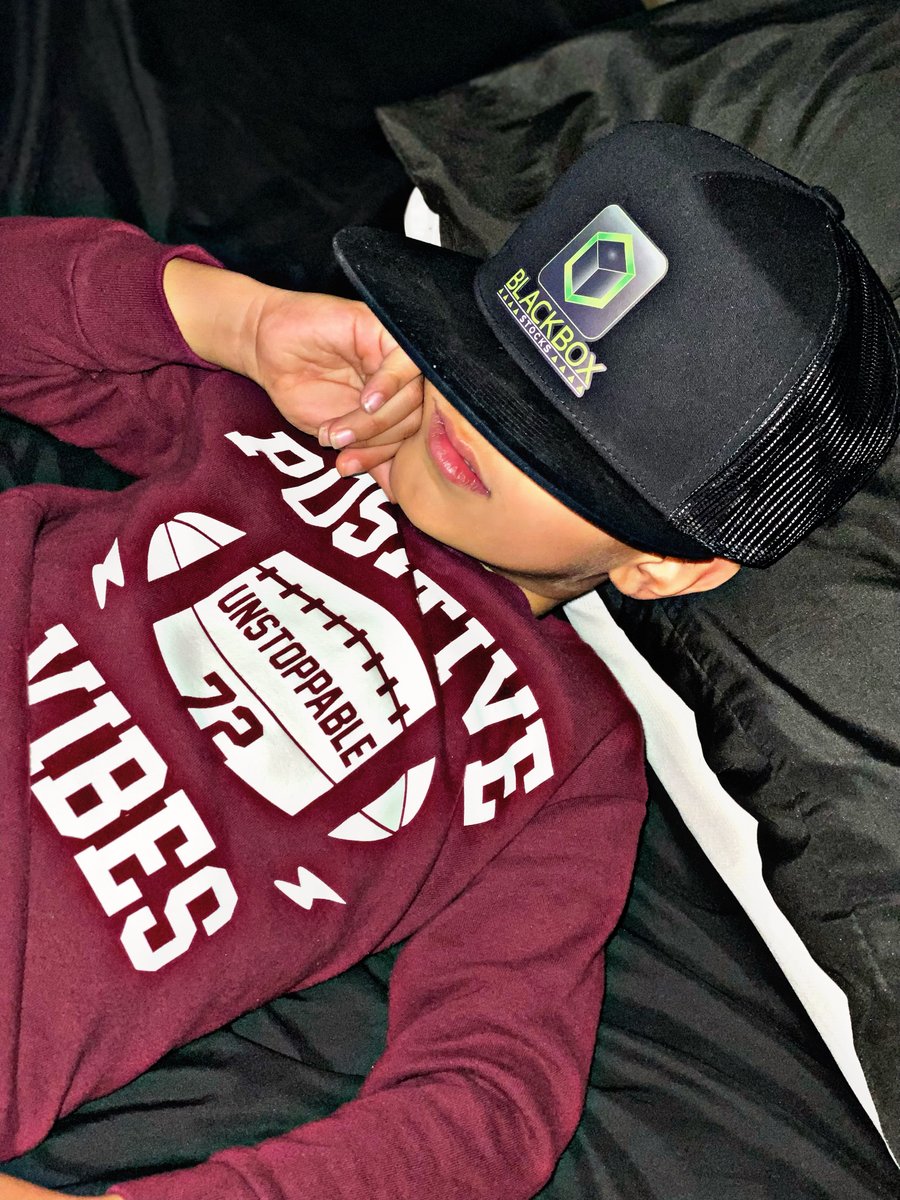 Molllz_trade's tweet photo. #blackboxstocks,#team_blackbox
My Little man is serious while watching market recap.π€£π€£ https://t.co/9FKw9Y7CyY