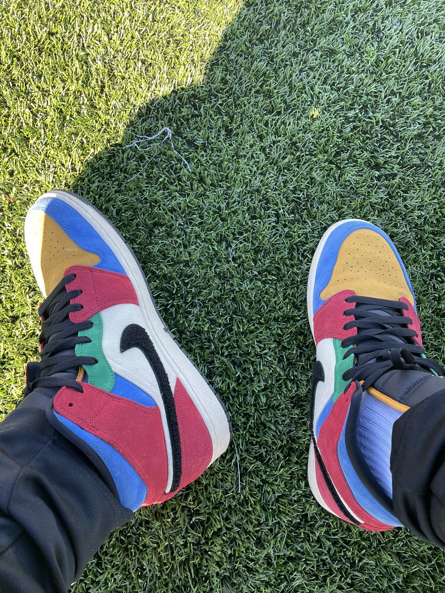 CoachLDubb's tweet photo. Game day! Week 8 #Coacheskicks #coachkicks https://t.co/p5wlFqLaTq