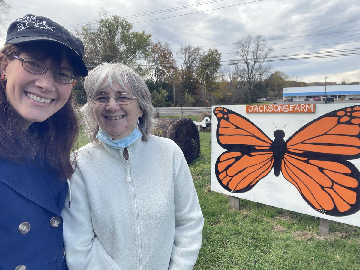 MichelleMacumbe's tweet photo. Then my mom enjoyed our excursion so much that I took her to #JacksonsPumpkinFarm π π yesterdayβ£οΈ #FallFamilyFun #PumpkinFarm #HappyFall #HappyHalloween #JacksonsFarm #FamilyTime https://t.co/nDX2ojRYFx
