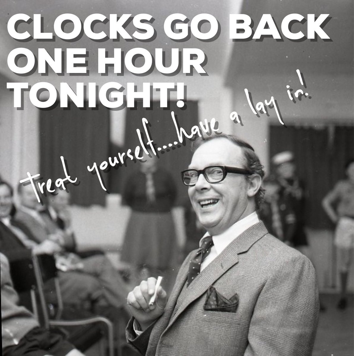 eric_ernie_col's tweet photo. REMEMBER!
Clocks go BACK one hour tonightโฆhave a lay in tomorrow!
#GoodbyeSummertime โ๏ธ
#HelloGreenwichMeanTime ๐ฐ
#StillBringingSunshine ๐๐โฅ๏ธ https://t.co/TlR3JcTaXN