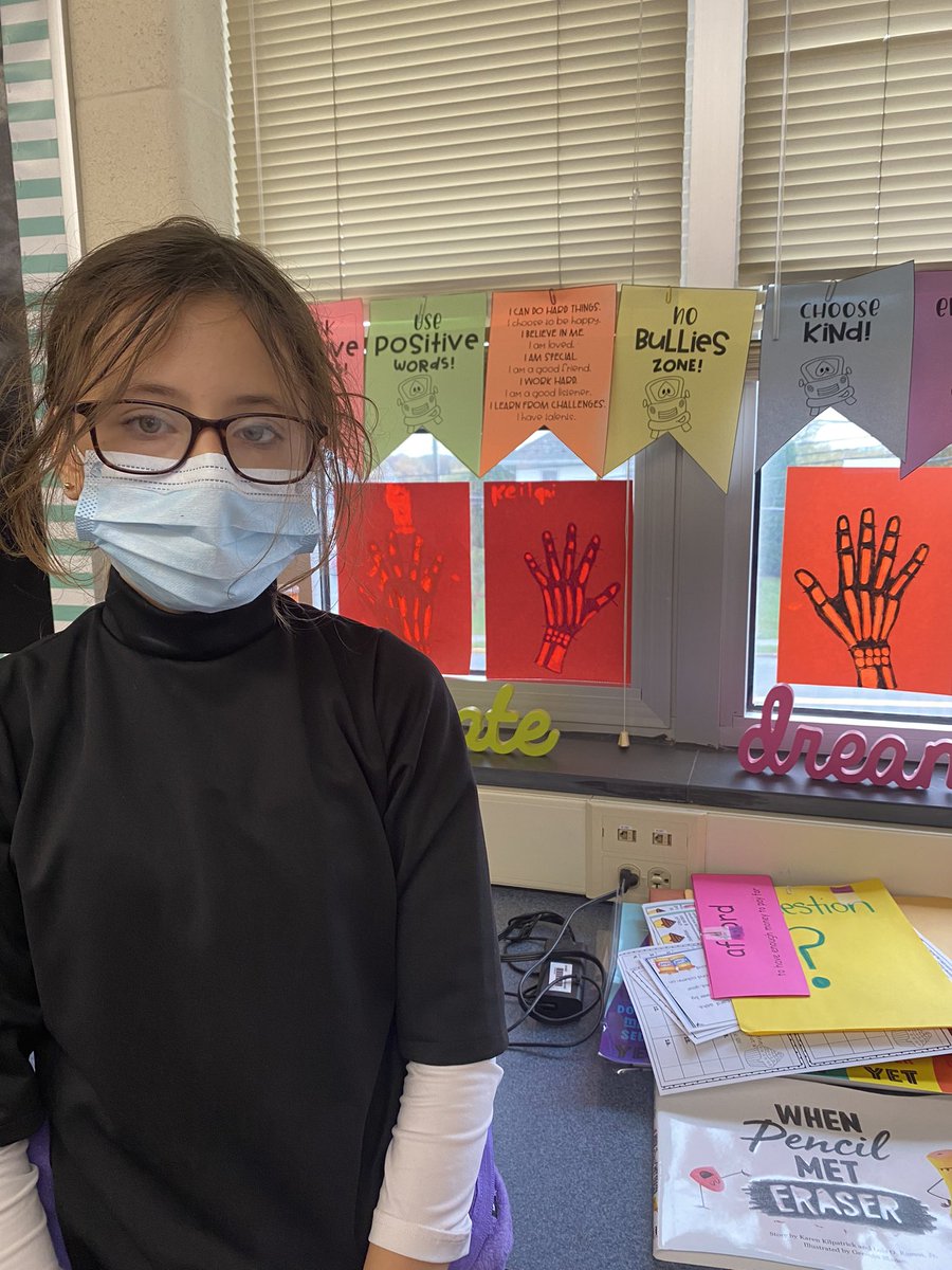 mrshummer2's tweet photo. Thank you @MysterySci for a fun “Halloween”ish STEM activity! We loved making our hand skeletons. Yesterday was all about spooky things, including bats&amp;spiders. We used physics to hang bats upside down (not pictured), and started our jumping spiders. #JTLearns https://t.co/0lCcIjPIw5