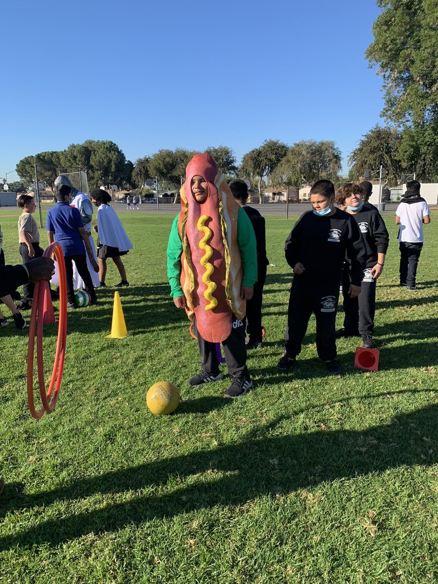 We can still do PT in costume! #wlp #waiteisgreat @NLMUSD TOO MUCH FUN!