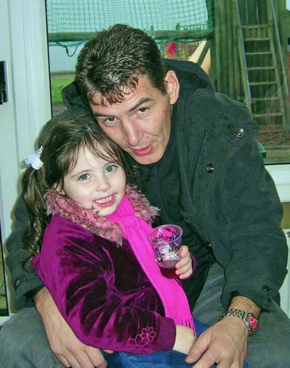 erin🍒 tweet media