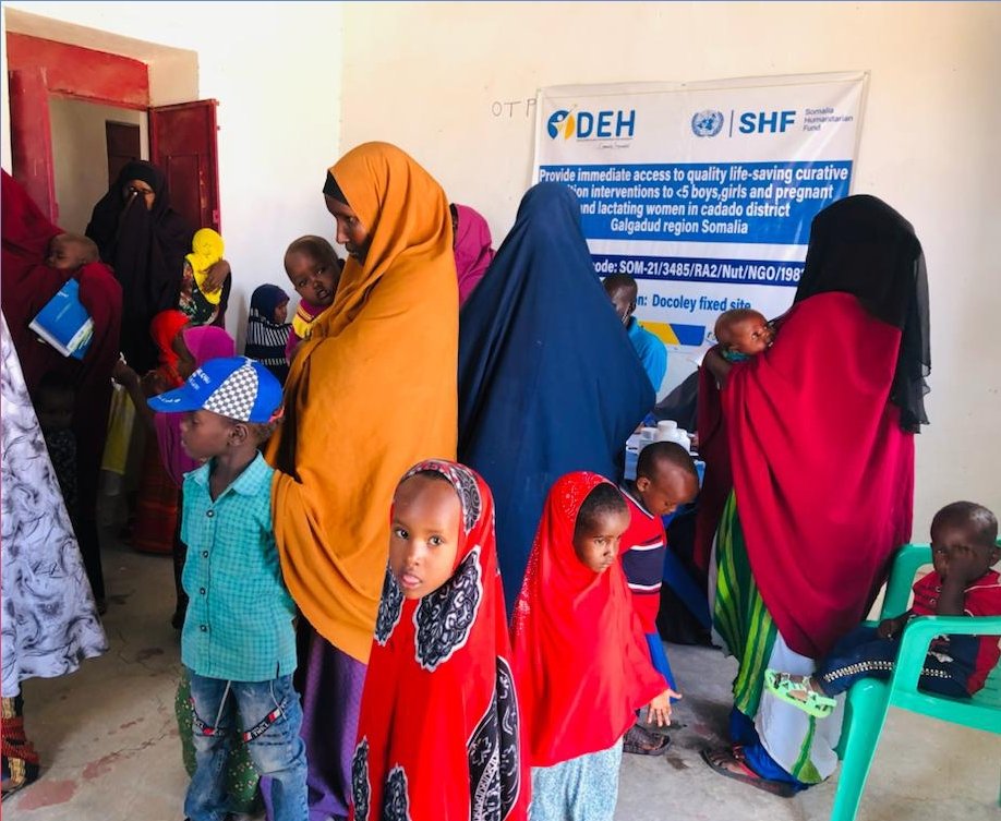 DEH_Africa's tweet photo. For healthier community, we're providing nutrition education, screening and treatment in Docoley Village under Cadaado district. IYCF counselling for pregnant and lactating women is part in our campaign.
Thanks to @shf_somalia for their generous support. @OCHASom
#InvestHumanity https://t.co/bkWSsMfOWj
