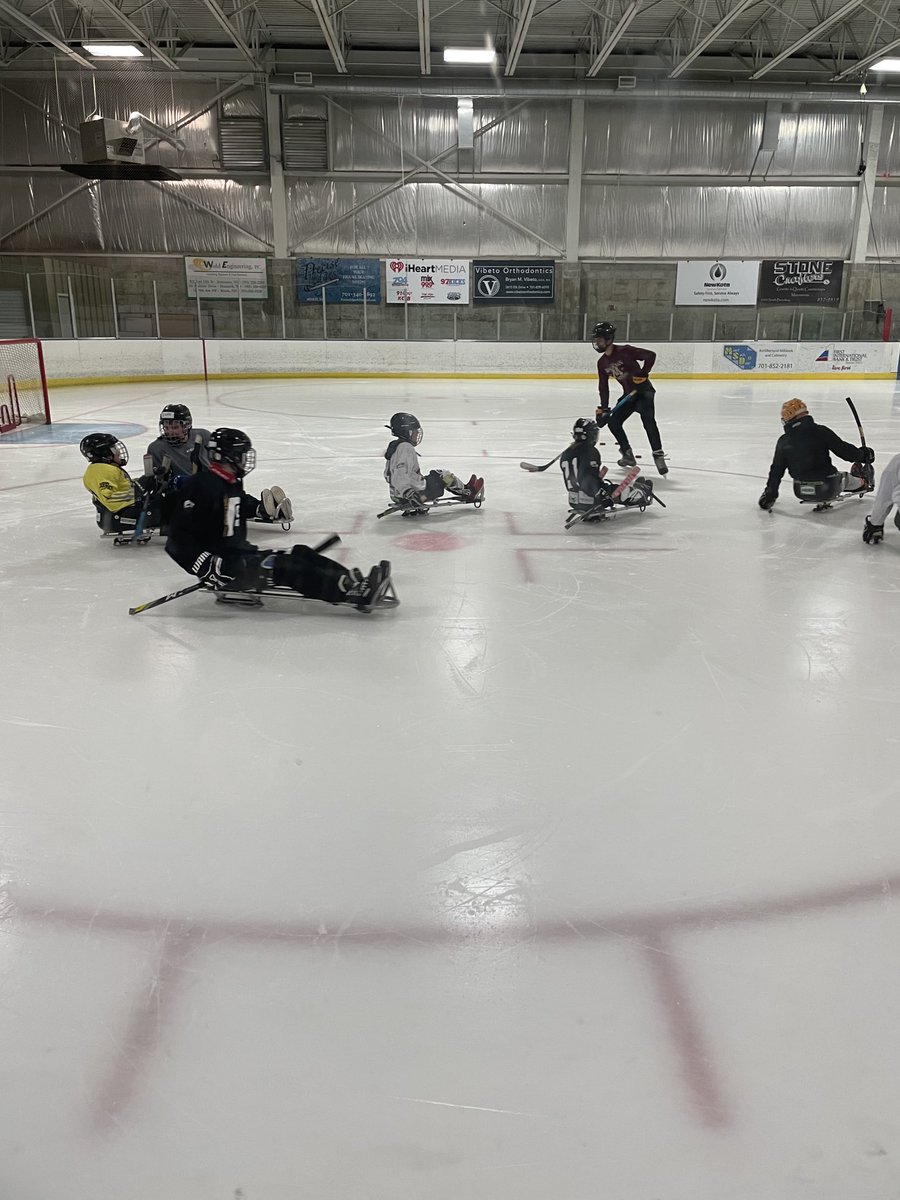 NpGoalie's tweet image. @usahockey Watching Prairie Grit Adaptive Sports have some fun doing a chaos keep away game.  ⁦#smallareagames #hockeyforeveryone