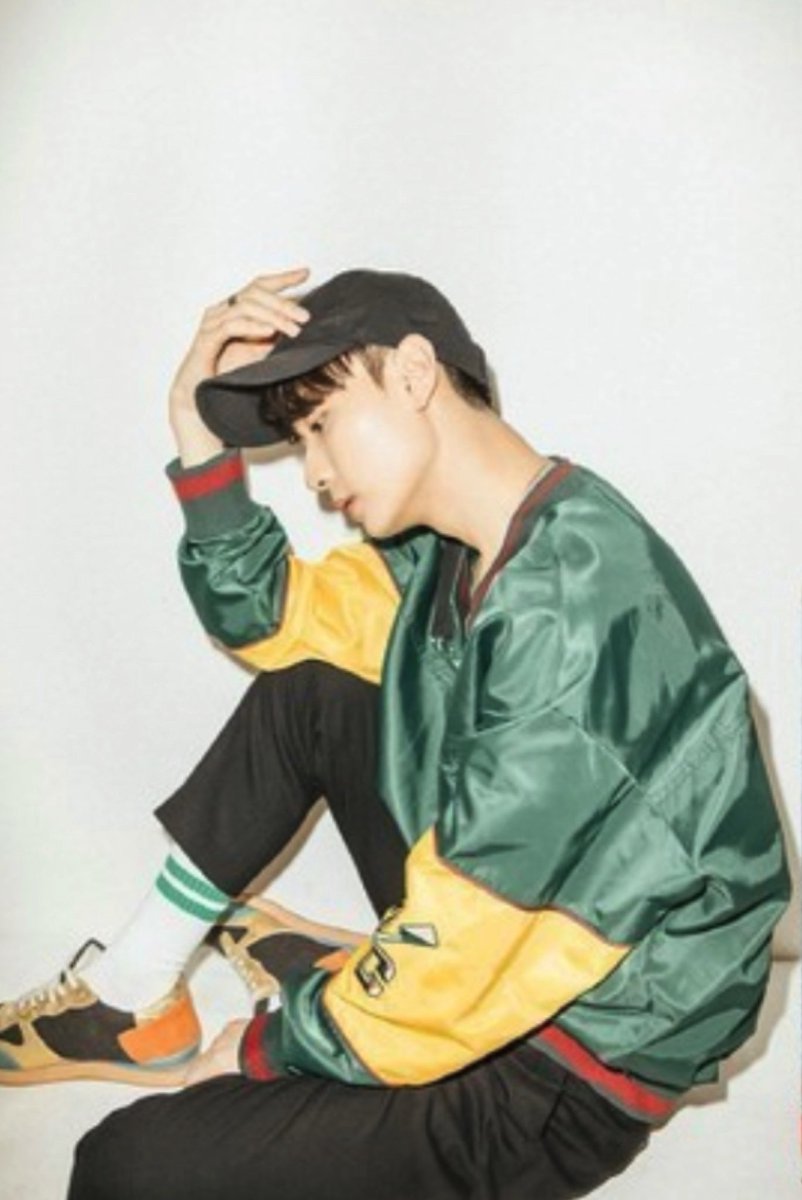 mvp26been's tweet photo. 去年のハロウィンはメンパしてたけど…
今年は何も無さそうだな🎃

#엠브이피 #MVP 
#박영빈 #빈 https://t.co/LNGrFxN66k
