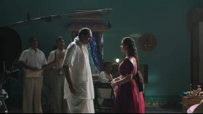 WeirddTweetz's tweet photo. Inko padhi tharaalu tharvwtha kuda larger than life characters gurunchi prasthavana vaste modhatiga nee pere thaluchukuntaru #Prabhas anna 🙇 https://t.co/bESPzQVjiP