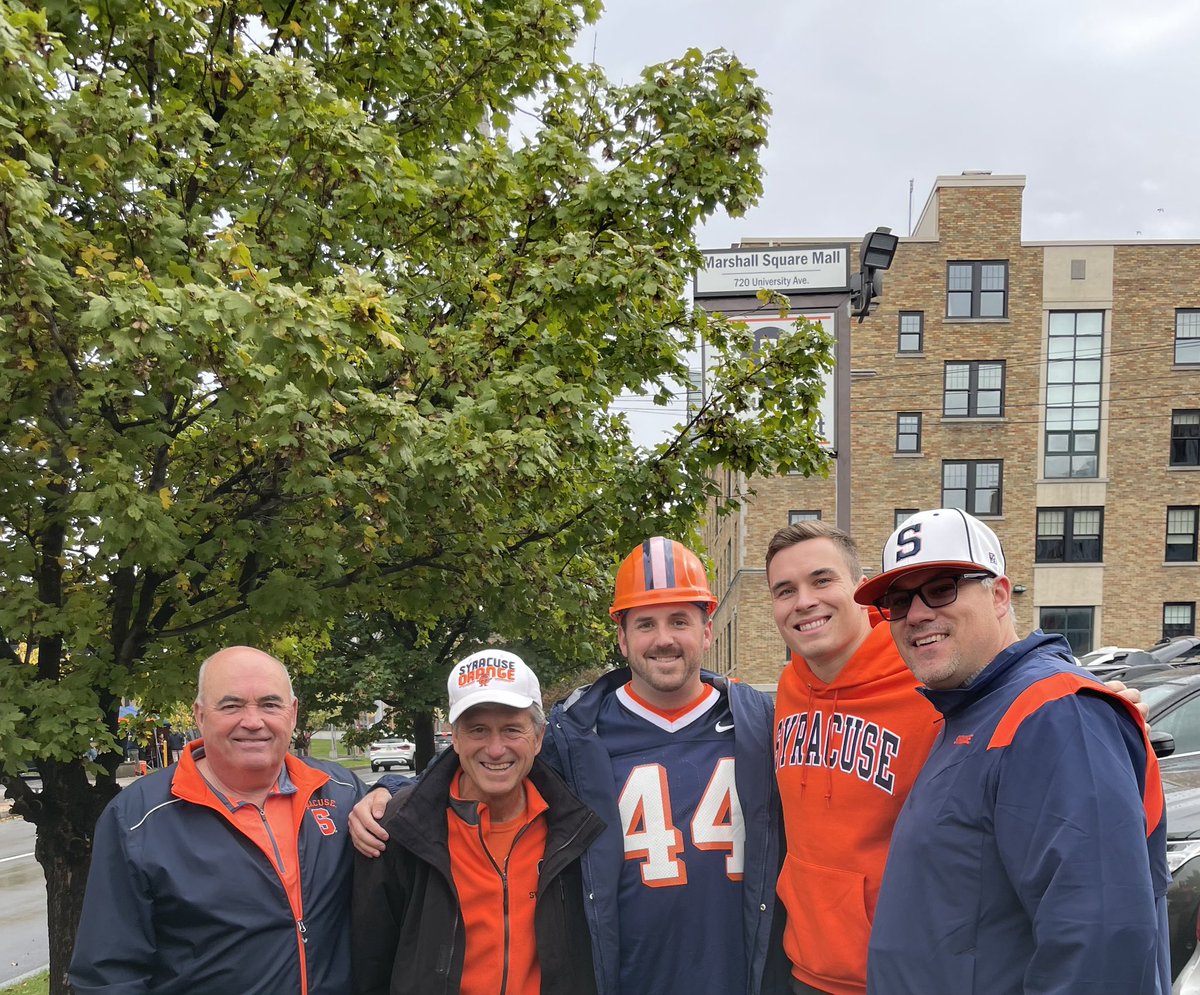 brycebryant44's tweet photo. @DomeRanger44 @EricDungey 
Go orange! 
He bleeds Orange! Thank you for stopping by the tailgate. https://t.co/iv7HdVHfdM