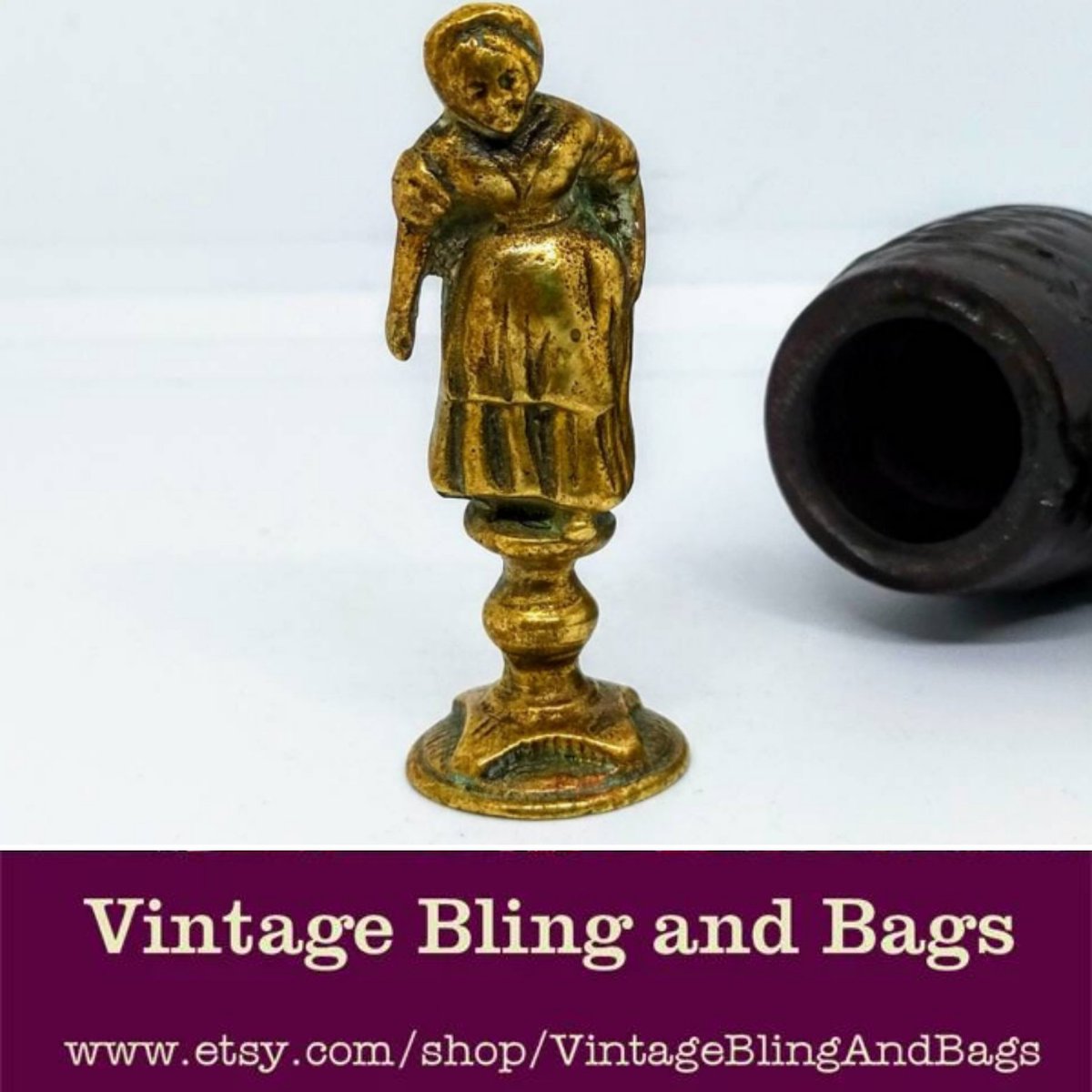 EtsyBling's tweet image. 6cm 1920s Vintage Dickens character pipe tamper

global shipping available

#pipetamper #CharlesDickens #tobacconiana #Vintage #Dickenslovergift #christmas #vintagesmokingtool #pipetool #vintagepipetamper #EnglishLiterature #etsy etsy.me/2Y3slxA