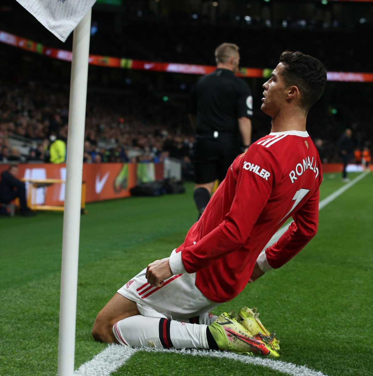 utdreport's tweet photo. 🔥 @Cristiano 🔥 https://t.co/p2sKbWIAQa