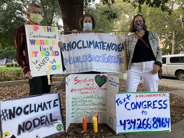 SacCitizenPower's tweet photo. We stand with you @HungerStr1ke youth on Day 11 #HungerStrikeForClimate
@SenSchumer @SpeakerPelosi
When will you have the BBB bill ready for a vote? The world and these youth can't wait. #BuildBackBetterAct #BuildBackFossilFree #HoldTheLine #NoClimateNoDeal #COP26 https://t.co/UXzEMX0xxw