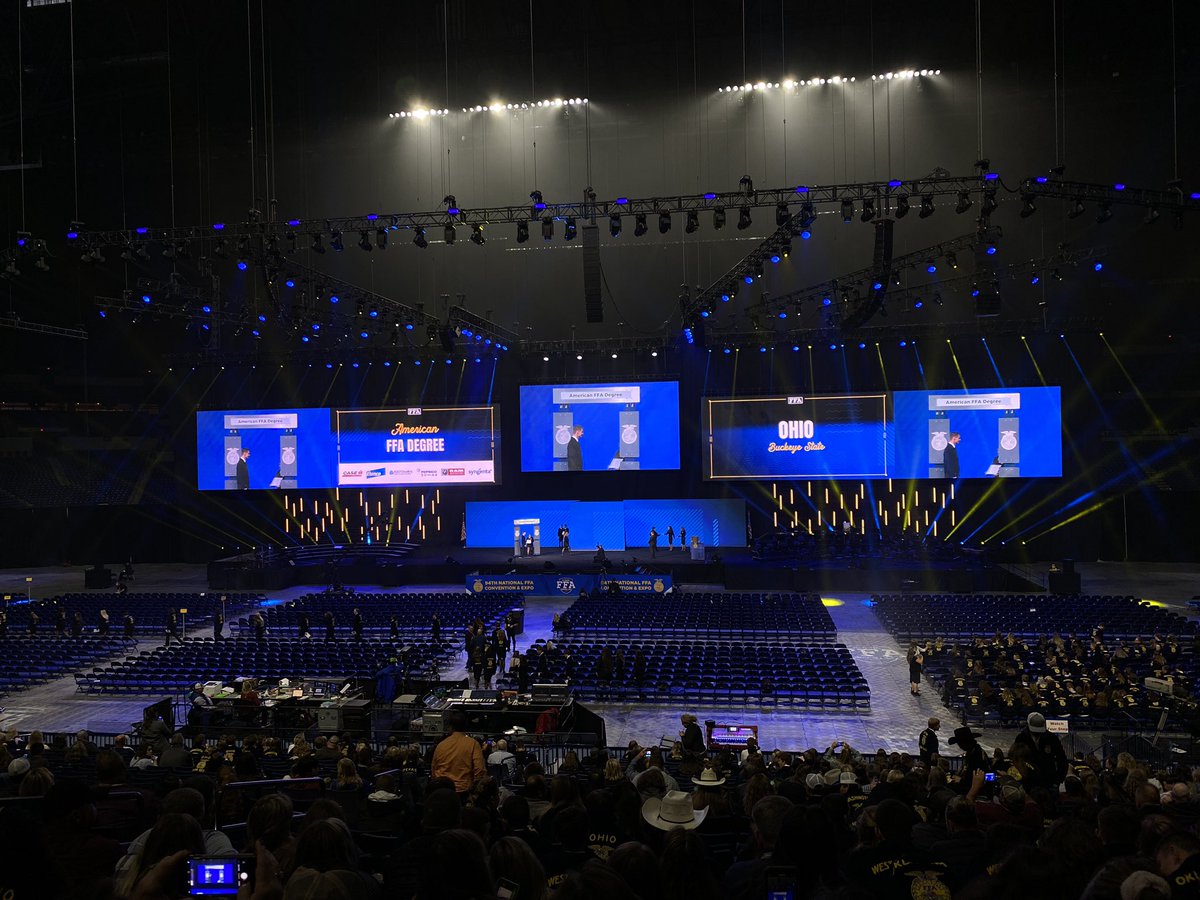 The Golden Key of the American FFA Degree represents hardwork, service, and dedication. We would like to congratulate Jeff Barker, Connor Shinaberry, Deven Speck, and Jacob Levering for joining the elite 1% of FFA members nationwide who have received this degree. 🔑🇺🇸🌾
#FFA21