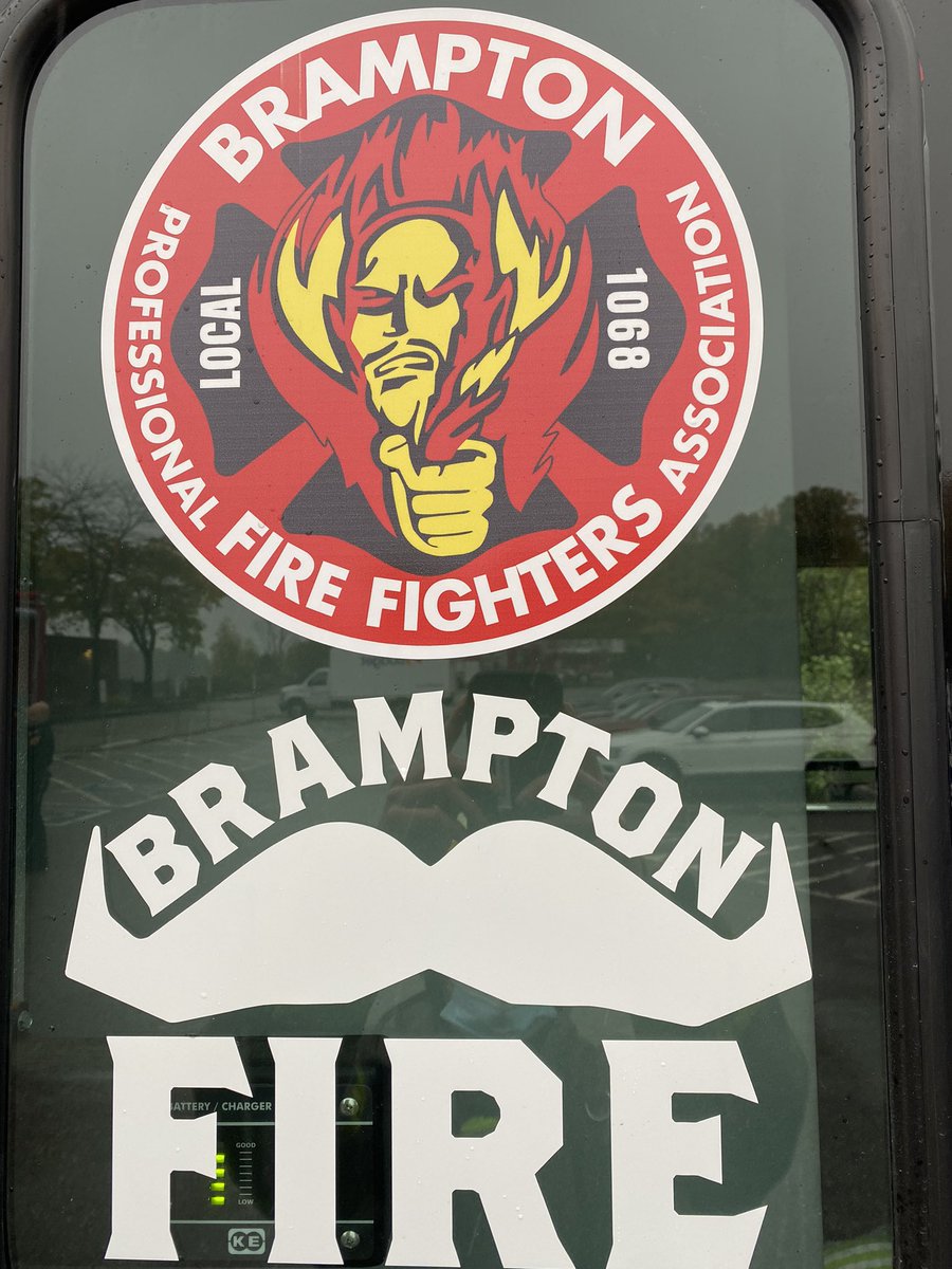 BramptonFireES's tweet photo. Joint BFES/BPFFA Movember Polar Plunge https://t.co/zWHykfzbRu