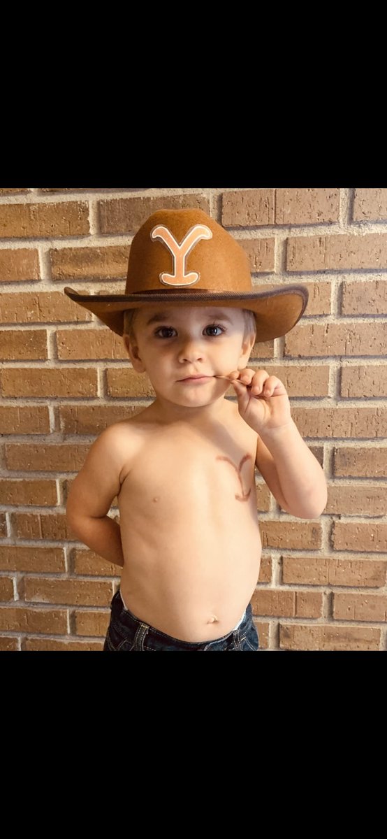 tleard54's tweet photo. @WillieGeist @paramountplus @Yellowstone @TODAYshow gearing up for the season premiere! A little pre-Halloween fun with our little guy. #yellowstone #Halloween https://t.co/lJGMPGOfvD