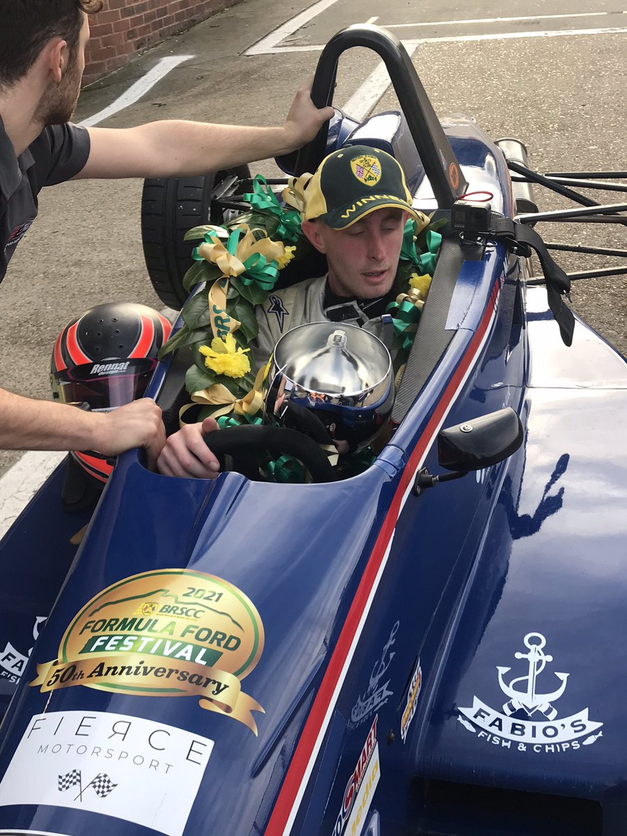 ScotlandDriving's tweet image. And to a race victory @Brands_Hatch 💥