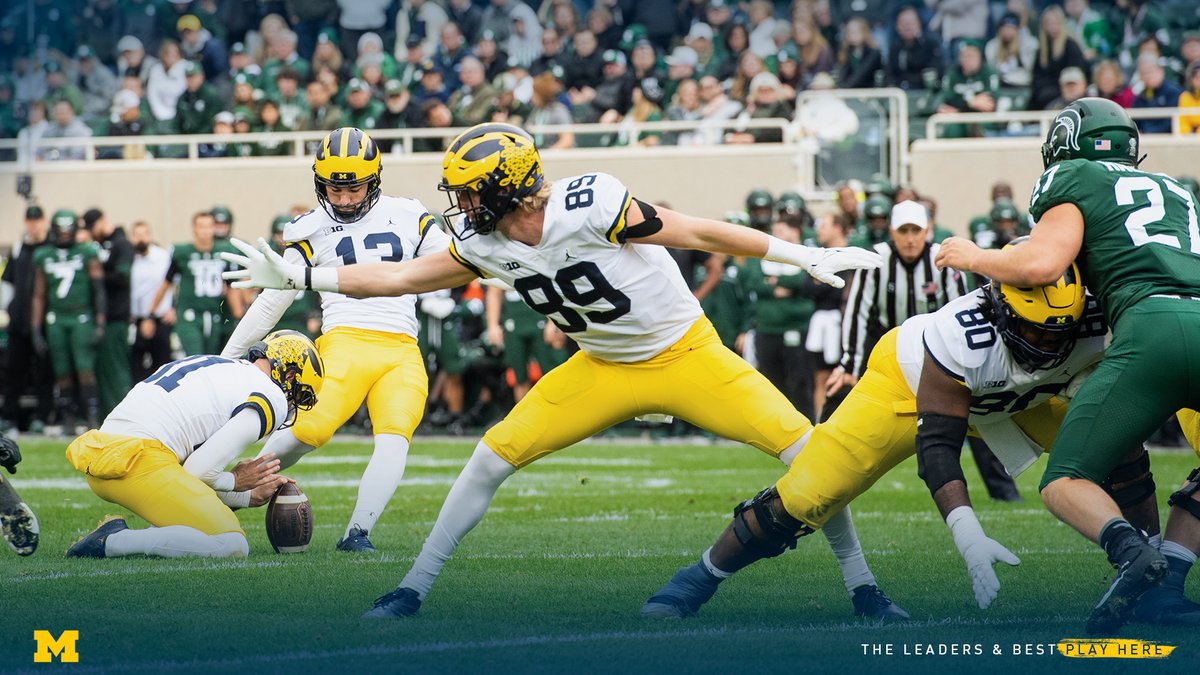 UMichAthletics's tweet photo. Our kicker > your kicker

#GoBlue https://t.co/P0faHEOflJ
