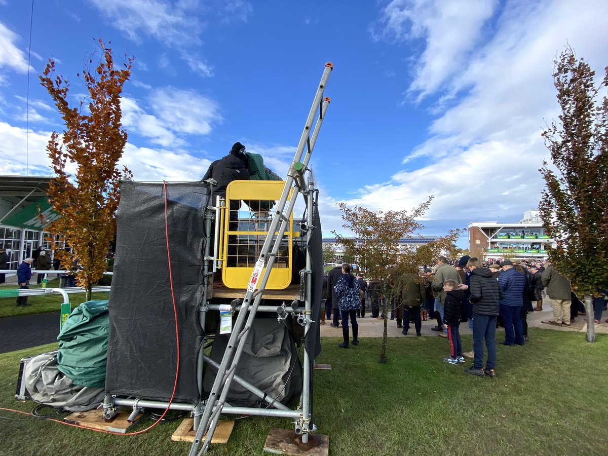 stevechalles's tweet photo. Pics - 3: @NEP_UKI Equinox and Voyager OB Units with @JPFTVS power &amp; light, @FocusRigging structures and @aelive_ graphics in action at #Wetherby Races on Charlie Hall Chase Day - live on @itvracing .
#outsidebroadcast #NEPUKI @WetherbyRaces #ITVRacing https://t.co/Kn1SeFidms