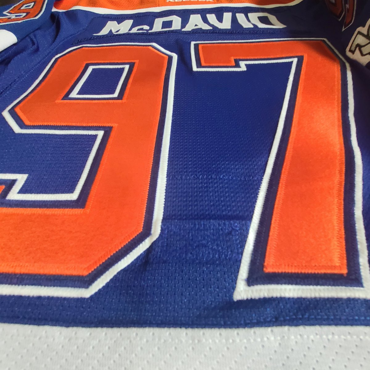 PVJerseys's tweet photo. The people have spoken. One more recent addition to the personal collection!
2016-17 Connor McDavid Edmonton Oilers Inaugural Season Jersey at the new building!
New round of #PVFinds Monday!
#LetsGoOilers #PVsPC #HockeyTwitter https://t.co/dbIi53pAji