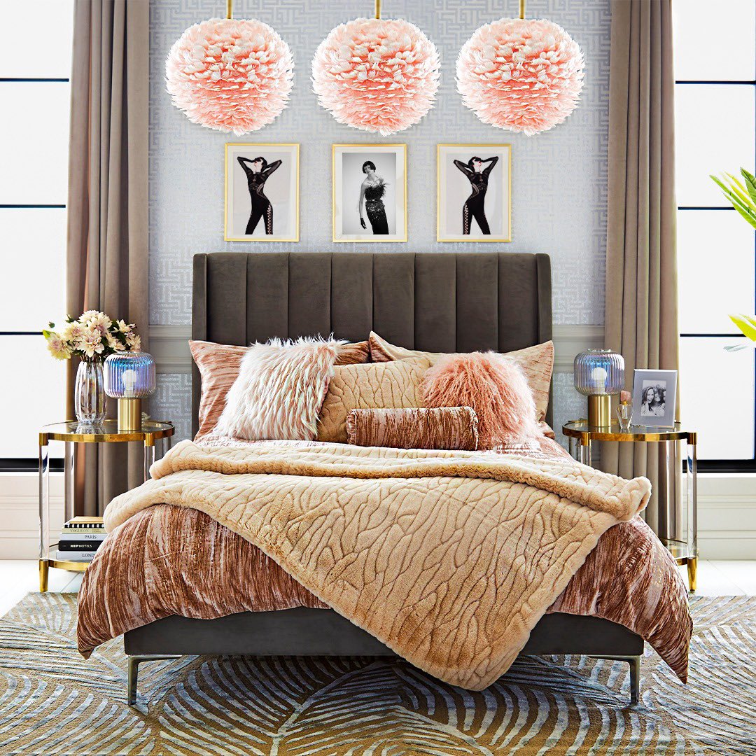JulienMacdonald's tweet photo. I’m so excited to introduce my new STAR Home Collection available online now EXCLUSIVELY at Freemans!
This new range includes luxe bedding, statement furniture and opulent accessories
@FreemansOnline
Shop online now at https://t.co/GPQgsehamU
#BeMoreFree #JULIENMACDONALD https://t.co/OwTIodfH7e