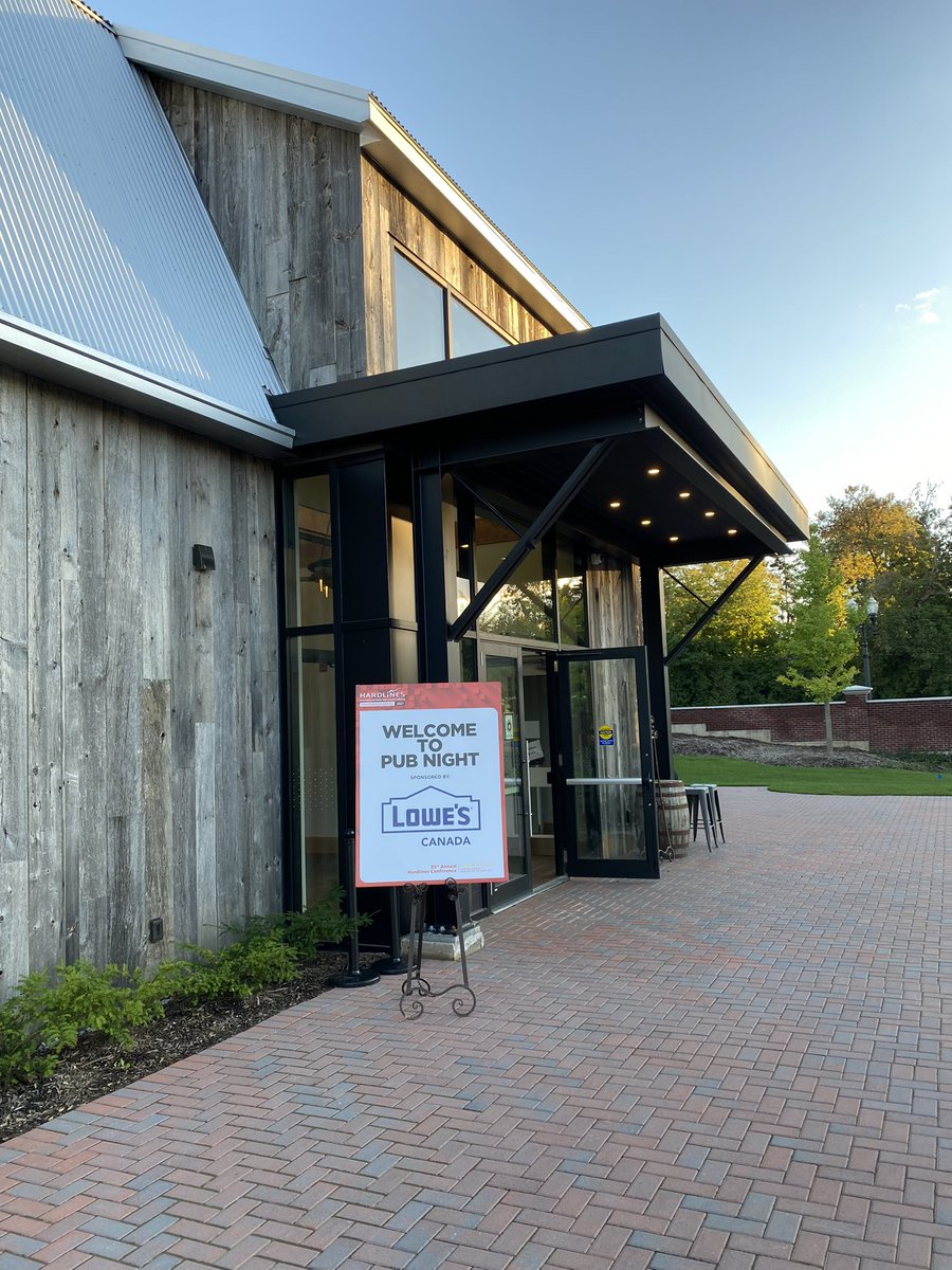 Hardlinesnews's tweet photo. The #HardlinesConference kicks off tonight with @Lowes_Canada Pub Night at The Barn at The Gardens at the Pillar and Post Inn. More details here: https://t.co/GYfNwu2r1H https://t.co/eF6ZuPokAg