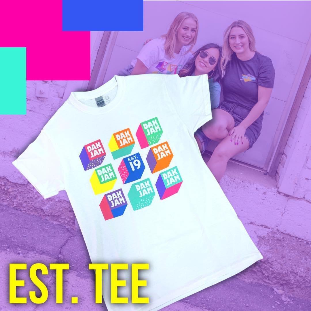 daktvproduction's tweet image. 2019 feels like forever ago, but we’ll never forget the first #dakjam with our Est. Tee. Get yours now at DakJam.com🛍

#experience #2k19 #memories #livemusic #summervibes #merch #buynow #style #90svibe #80svibe #fashion #streetsyle #mvtvibes #model