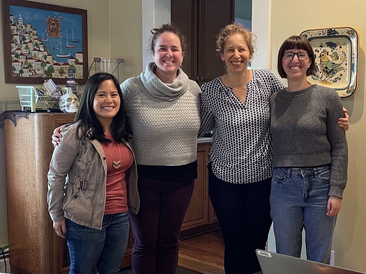 jloukissas's tweet photo. My team!! 4/5 together, one virtual. This is what science communications, #womeninSTEM looks like! @tookmaniac @justine_e_yu @NCIEpiTraining https://t.co/Jh7g8IoEXp