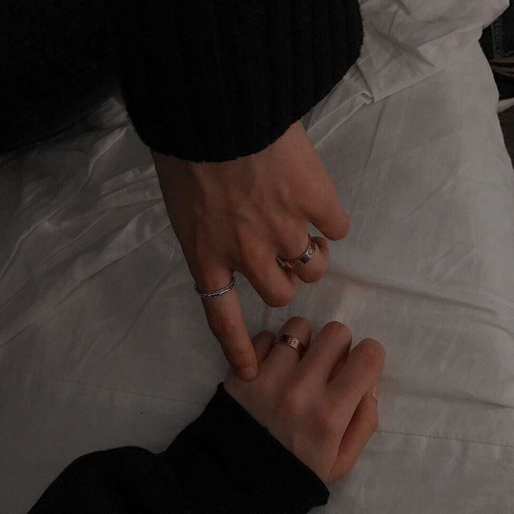 aestheticcouple's tweet photo. hands can say more than words https://t.co/S7waJQ4GJi