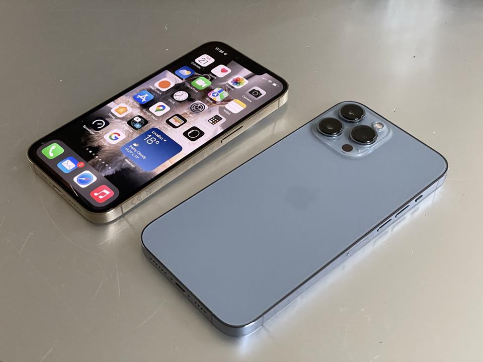 Apple iOS 15.1: Next iPhone Update Will Have 3 Awesome New Features