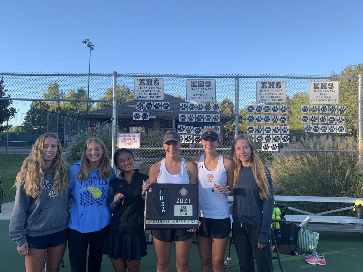 The Tigers are your 2021 Sectional CHAMPIONS!!! <a href="/princi_fox/">Alexander Fox</a> <a href="/ECUSDistrict7/">Edwardsville School District #7</a> <a href="/kamper317/">Matthew Kamp</a> <a href="/Barstool_Eville/">Barstool Edwardsville</a>